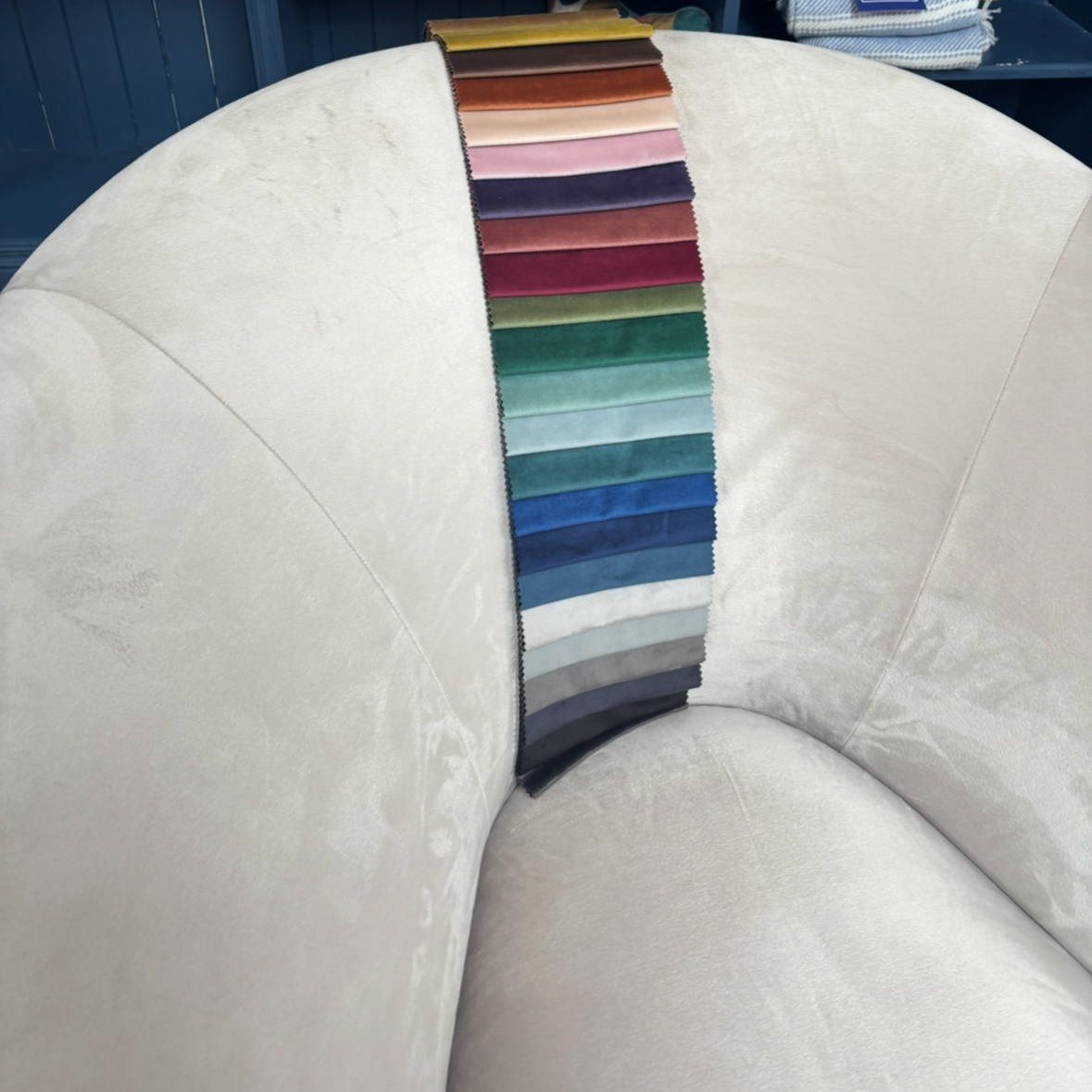 Sedef Swivel Chair