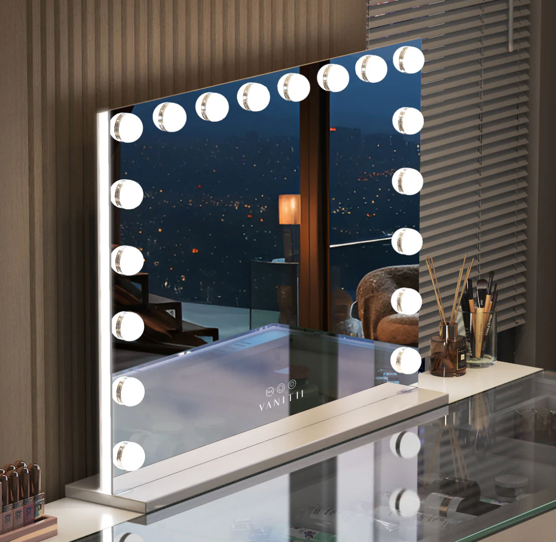 Hollywood Vanity Mirror - Glowy RGB Rainbow (18 bulb)