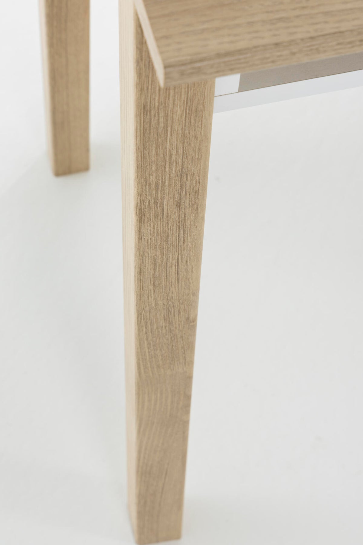 Aria Desk