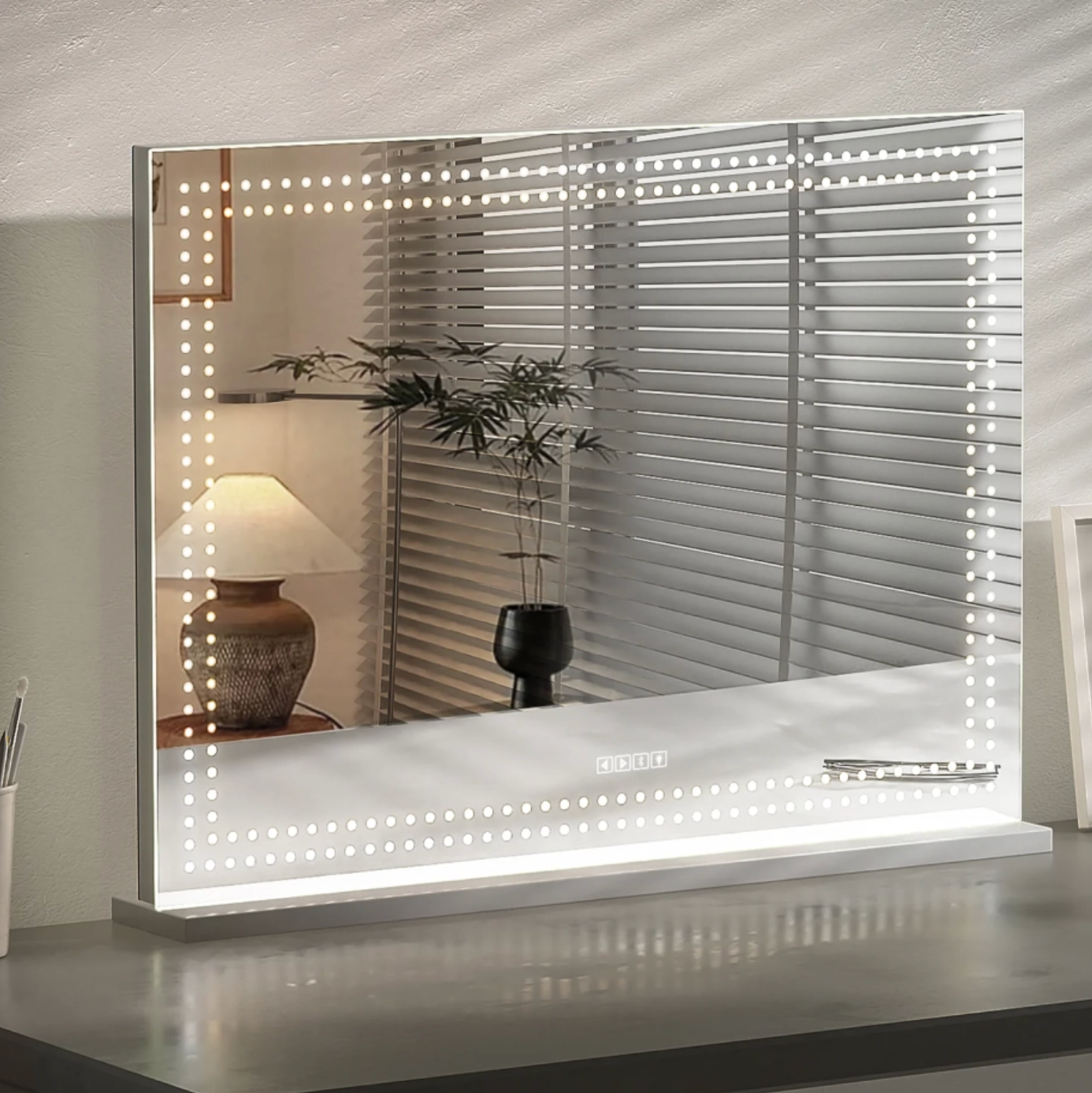 Betsy Vanitii Mirror